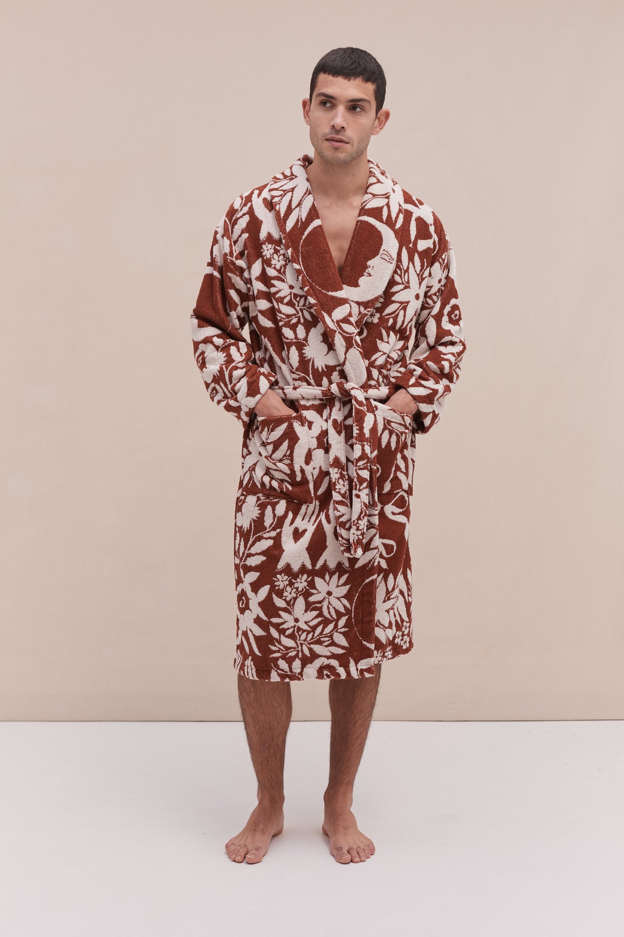 Unisex Towel Robe Idle Hands Mocha/Cream